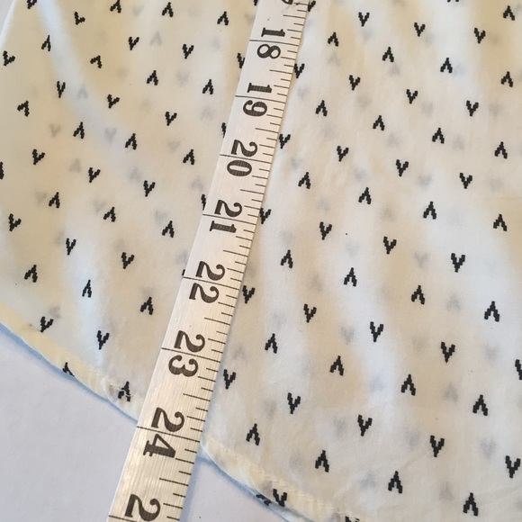 Charming Charlie Peasant Style Top Size M - Picture 7 of 8